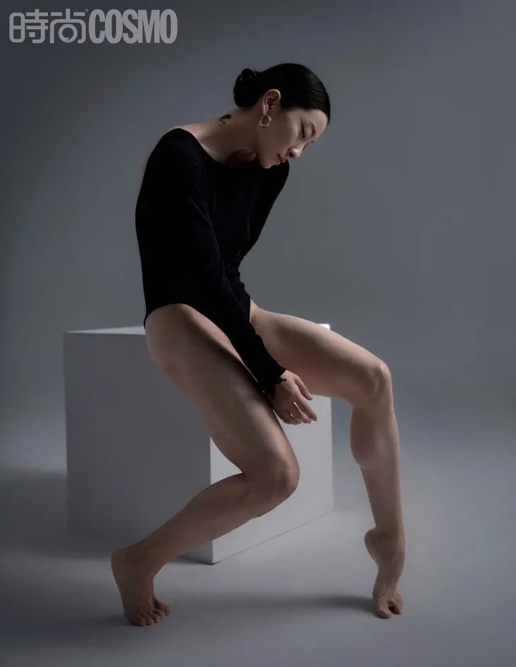 女性姿态粉皮书休闲区蓝鸢梦想 - Www.slyday.coM 女性姿态粉皮书休闲区蓝鸢梦想 - Www.slyday.coM