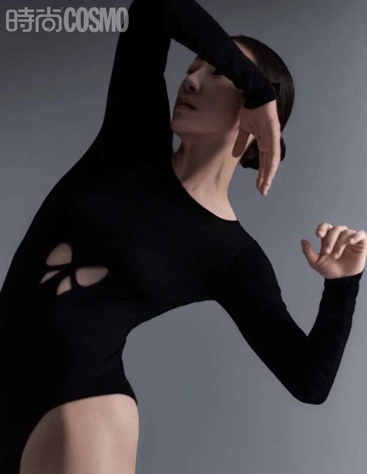 女性姿态粉皮书休闲区蓝鸢梦想 - Www.slyday.coM 女性姿态粉皮书休闲区蓝鸢梦想 - Www.slyday.coM