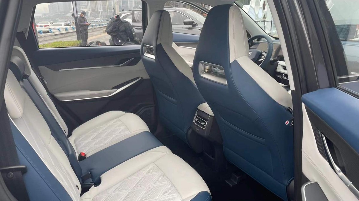 两种格栅都惊艳,进阶后的第二代长安CS75PLUS凭什么成为颜值控休闲区蓝鸢梦想 - Www.slyday.coM 两种格栅都惊艳,进阶后的第二代长安CS75PLUS凭什么成为颜值控休闲区蓝鸢梦想 - Www.slyday.coM