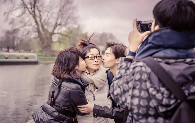 毛阿敏老公解直锟心梗离世!60岁留下百亿资产一双儿女,天妒英才休闲区蓝鸢梦想 - Www.slyday.coM 毛阿敏老公解直锟心梗离世!60岁留下百亿资产一双儿女,天妒英才休闲区蓝鸢梦想 - Www.slyday.coM