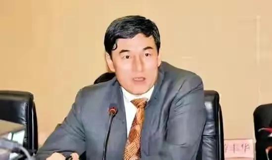 毛阿敏老公解直锟心梗离世!60岁留下百亿资产一双儿女,天妒英才休闲区蓝鸢梦想 - Www.slyday.coM 毛阿敏老公解直锟心梗离世!60岁留下百亿资产一双儿女,天妒英才休闲区蓝鸢梦想 - Www.slyday.coM