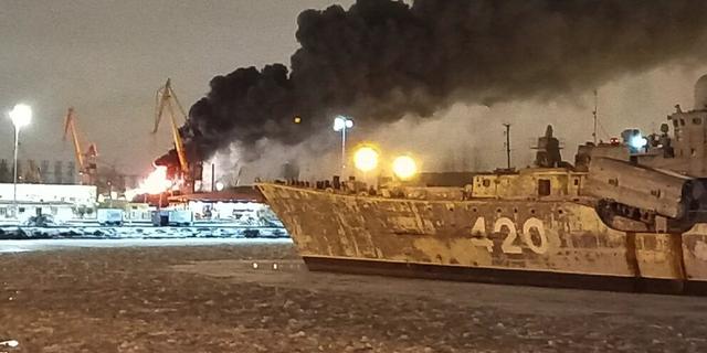 俄罗斯最新护卫舰第二艘失火,为什么对俄海军是一次重大打击休闲区蓝鸢梦想 - Www.slyday.coM 俄罗斯最新护卫舰第二艘失火,为什么对俄海军是一次重大打击休闲区蓝鸢梦想 - Www.slyday.coM