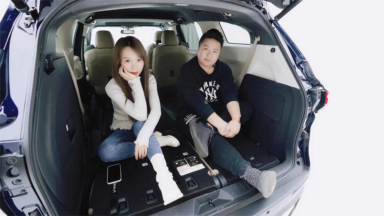 理想的家用MPV，墨版丰田赛那能带来哪些体验？