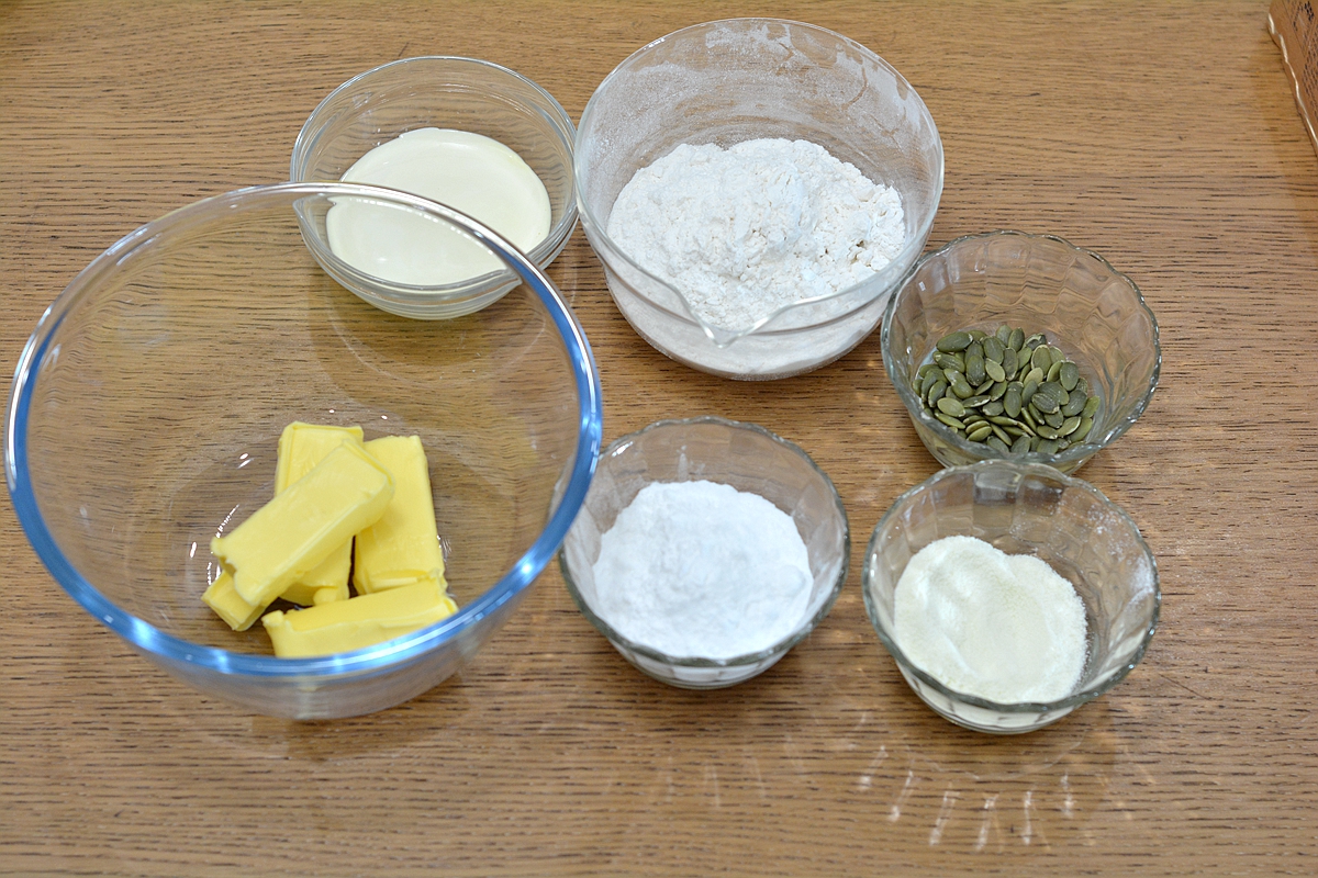 用不完淡奶油别扔，烤一盘曲奇真酥香，自食或送人都太棒了