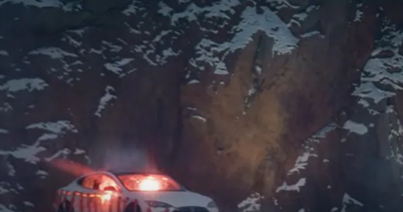 首例特斯拉被炸?芬兰车主自称创造历史,维修费和炸药他选了后者休闲区蓝鸢梦想 - Www.slyday.coM 首例特斯拉被炸?芬兰车主自称创造历史,维修费和炸药他选了后者休闲区蓝鸢梦想 - Www.slyday.coM