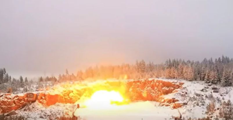 首例特斯拉被炸?芬兰车主自称创造历史,维修费和炸药他选了后者休闲区蓝鸢梦想 - Www.slyday.coM 首例特斯拉被炸?芬兰车主自称创造历史,维修费和炸药他选了后者休闲区蓝鸢梦想 - Www.slyday.coM