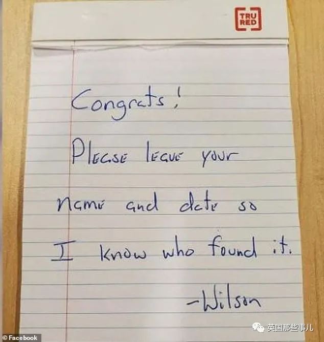 教授给教学大纲里藏现金,想测试学生到底看不看…果然这钱的下场??!休闲区蓝鸢梦想 - Www.slyday.coM 教授给教学大纲里藏现金,想测试学生到底看不看…果然这钱的下场??!休闲区蓝鸢梦想 - Www.slyday.coM