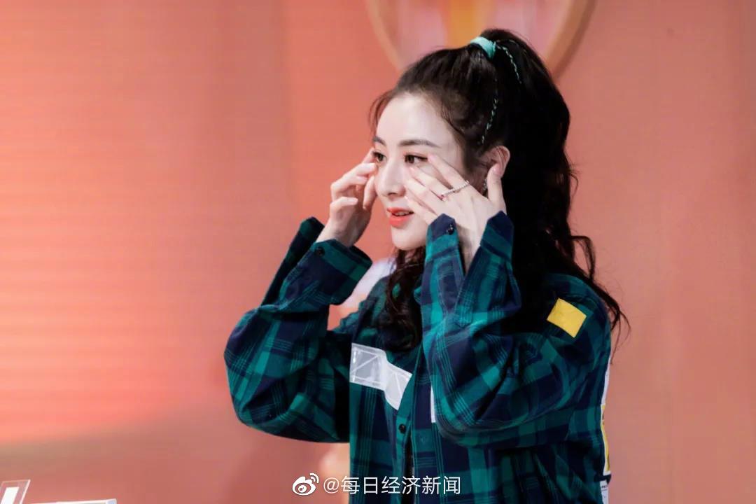 不仅薇娅!税务部门:还有部分头部主播偷逃税没披露,至少几个亿!罗永浩:我们没问题休闲区蓝鸢梦想 - Www.slyday.coM 不仅薇娅!税务部门:还有部分头部主播偷逃税没披露,至少几个亿!罗永浩:我们没问题休闲区蓝鸢梦想 - Www.slyday.coM