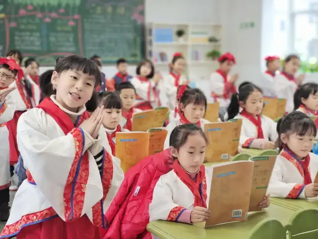 诵读经典,传统文化浸润童心