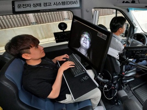 现代摩比斯：多方面感知驾驶员状态，以期预防大型车辆事故