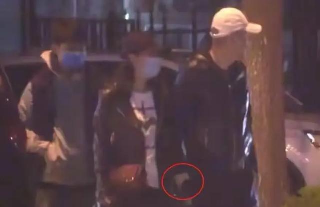 陈建斌蒋勤勤关联公司被强制执行,金额达3980万元,另一股东神隐休闲区蓝鸢梦想 - Www.slyday.coM 陈建斌蒋勤勤关联公司被强制执行,金额达3980万元,另一股东神隐休闲区蓝鸢梦想 - Www.slyday.coM