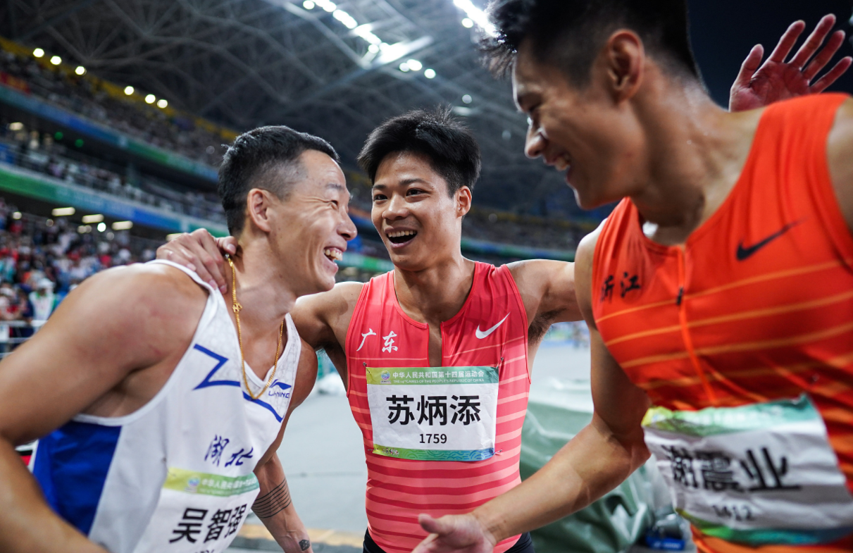 还笑话中国队吗？苏炳添劲敌来了，18岁黑人小伙有望代表<a href=