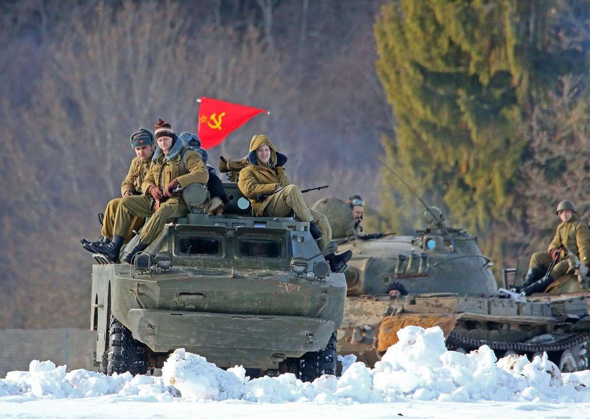 俄官员：如果越线，100%开战！什么样的威胁，让<a href=