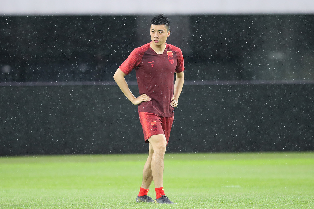 沪媒:中国足球的问题还需本土球员解决,希望未来更多球员留洋休闲区蓝鸢梦想 - Www.slyday.coM 沪媒:中国足球的问题还需本土球员解决,希望未来更多球员留洋休闲区蓝鸢梦想 - Www.slyday.coM