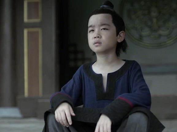韩昊霖饰演的小范闲,从小就在儋州长大,自从学会了武功和毒术之后,就