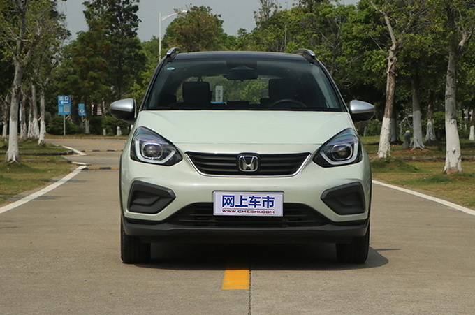 都是跨界风格你PICK谁 致炫X和飞度怎么选?