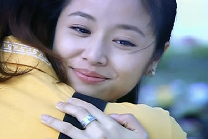 中年酒窝美人：殷桃媚态、张庭灵动、林心如甜美，小花们比不了！