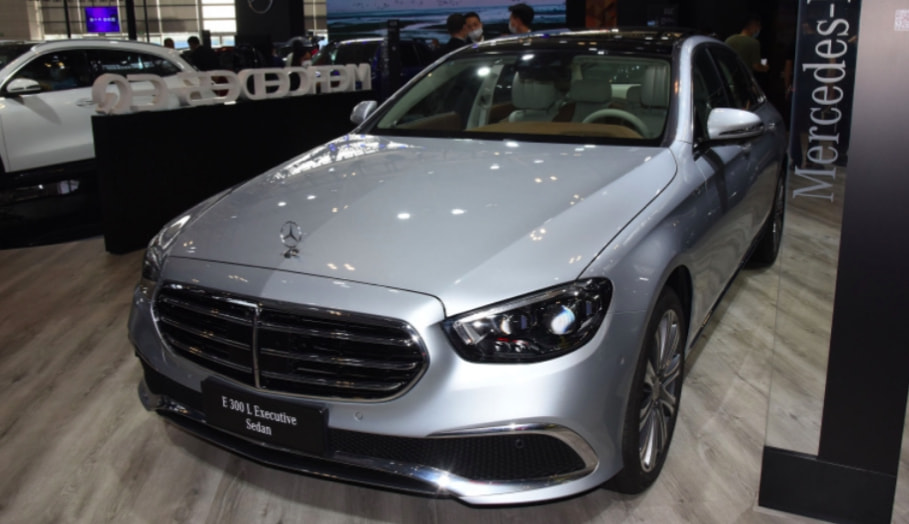 2021年度好车推荐,BBA三强剑拔弩张,这一年各自销冠都是谁?