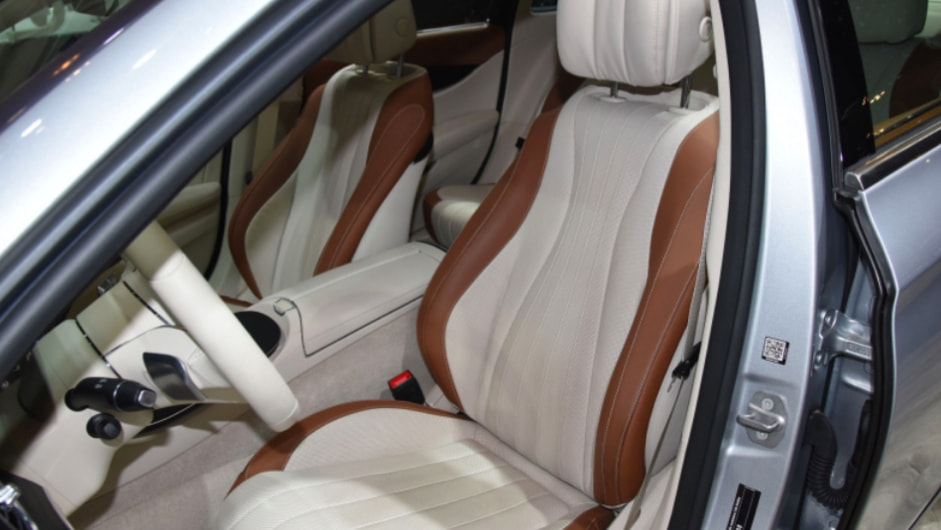 2021年度好车推荐,BBA三强剑拔弩张,这一年各自销冠都是谁?