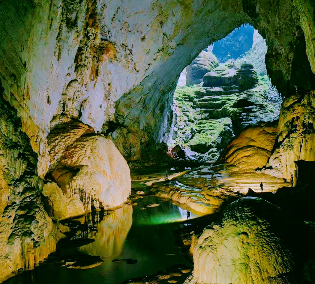 越南第一大洞,里面有森林、河流、沙滩,仿佛能通向“异世界”