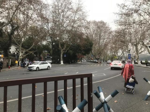 今晚,杭州这里要下雪,气温暴跌!气象台发出多道预警,下班赶紧回家休闲区蓝鸢梦想 - Www.slyday.coM 今晚,杭州这里要下雪,气温暴跌!气象台发出多道预警,下班赶紧回家休闲区蓝鸢梦想 - Www.slyday.coM