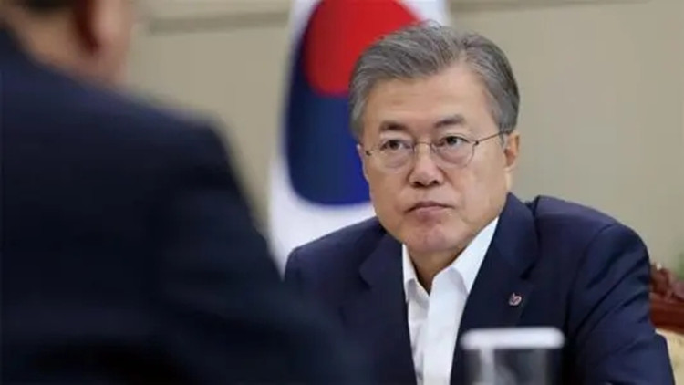 青瓦台“魔咒”被破 <a href=