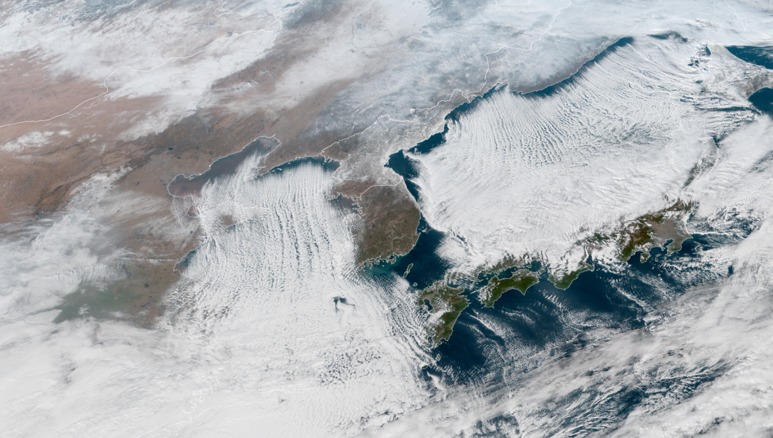 罕见！冷流暴雪突袭山东青岛，江苏上海也有！分析：寒潮角度刁钻
