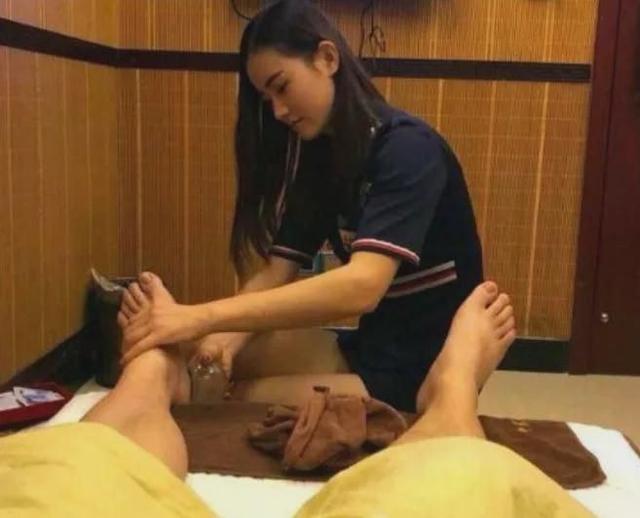 85岁老人半年足浴店消费近40万 其中转给三个技师有16万多休闲区蓝鸢梦想 - Www.slyday.coM 85岁老人半年足浴店消费近40万 其中转给三个技师有16万多休闲区蓝鸢梦想 - Www.slyday.coM