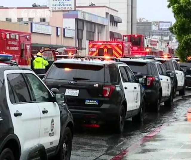 洛杉矶警局枪击嫌犯时再次误杀14岁女孩 警方:不知墙后有人休闲区蓝鸢梦想 - Www.slyday.coM 洛杉矶警局枪击嫌犯时再次误杀14岁女孩 警方:不知墙后有人休闲区蓝鸢梦想 - Www.slyday.coM