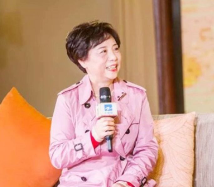 中国首位女奥运冠军！退役后任职处长，公费留学定居<a href=