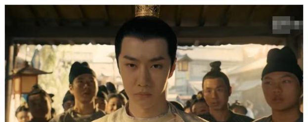 唐朝男装考验颜值！6位男星的唐装造型，能驾驭的人太少了