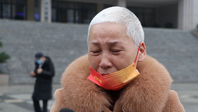 宝贝回家了!儿子走失贵州母亲一夜白了头,时隔26年亲人终团圆休闲区蓝鸢梦想 - Www.slyday.coM 宝贝回家了!儿子走失贵州母亲一夜白了头,时隔26年亲人终团圆休闲区蓝鸢梦想 - Www.slyday.coM