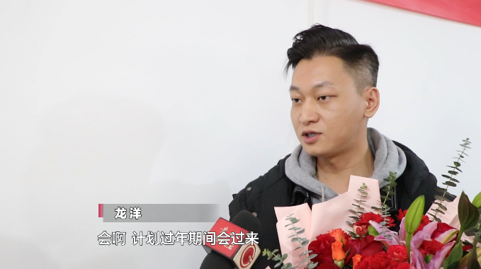 宝贝回家了!儿子走失贵州母亲一夜白了头,时隔26年亲人终团圆休闲区蓝鸢梦想 - Www.slyday.coM 宝贝回家了!儿子走失贵州母亲一夜白了头,时隔26年亲人终团圆休闲区蓝鸢梦想 - Www.slyday.coM