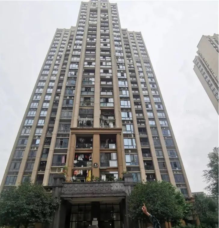 姐弟被生父扔下楼坠亡,孩子母亲:希望判前夫及其情人死刑立即执行休闲区蓝鸢梦想 - Www.slyday.coM 姐弟被生父扔下楼坠亡,孩子母亲:希望判前夫及其情人死刑立即执行休闲区蓝鸢梦想 - Www.slyday.coM