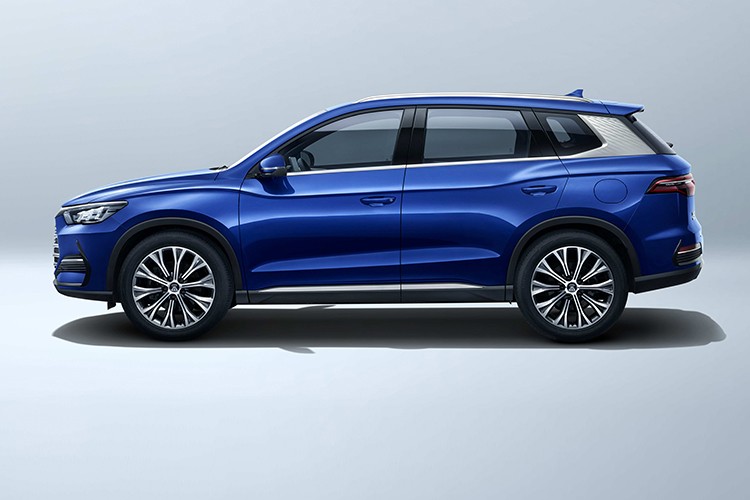 宋Pro新能源迎来小改款 这台车和竞品谁更值得买?