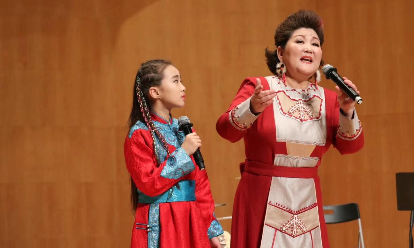 吉祥三宝现状布仁心梗离世乌日娜撑起整个家女儿结婚生子