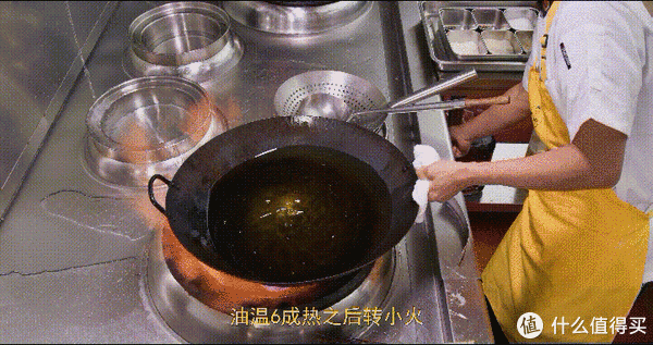 厨师长分享美味小吃:“油炸鸡腿”,在家也能做,干净又卫生休闲区蓝鸢梦想 - Www.slyday.coM 厨师长分享美味小吃:“油炸鸡腿”,在家也能做,干净又卫生休闲区蓝鸢梦想 - Www.slyday.coM