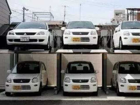 日本车主为何不愁没地方停车，看完他们的停车场，差距太大了