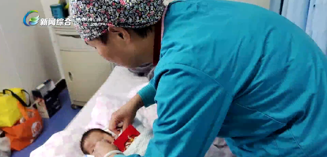 产妇突发羊水栓塞 医护上演“生死时速”休闲区蓝鸢梦想 - Www.slyday.coM 产妇突发羊水栓塞 医护上演“生死时速”休闲区蓝鸢梦想 - Www.slyday.coM