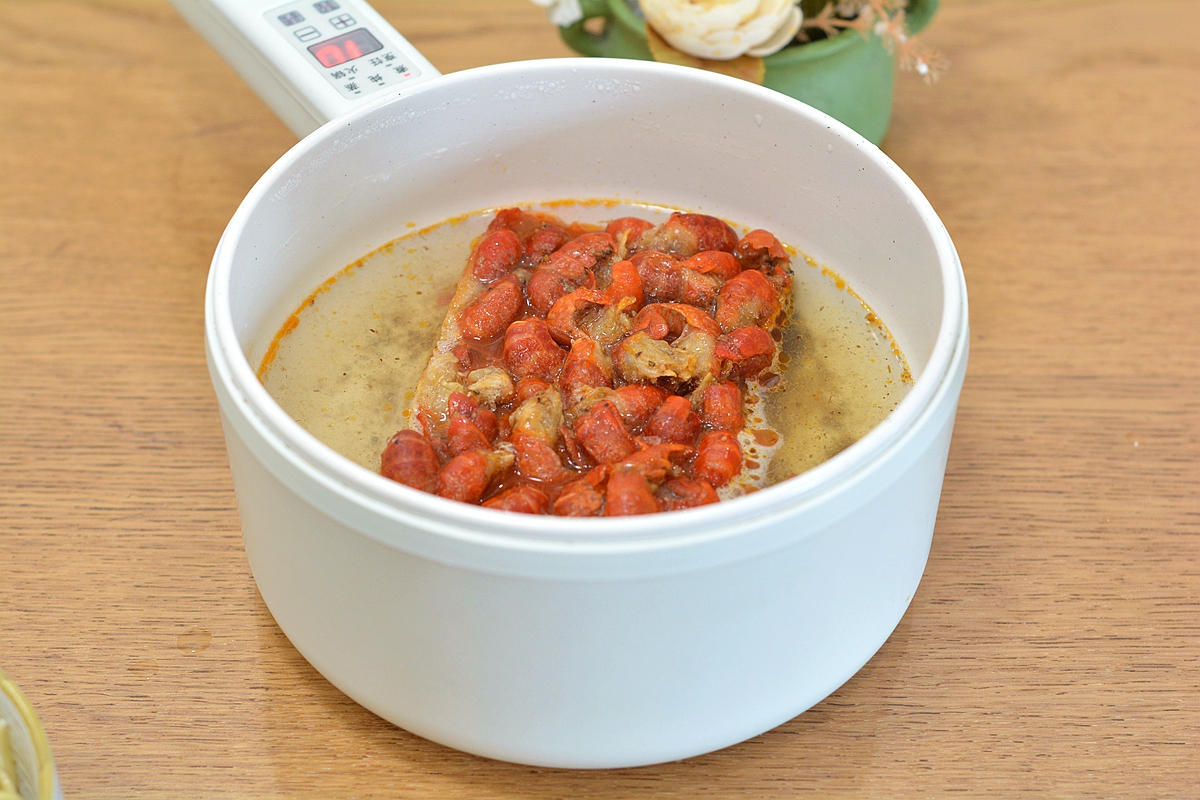 2款麻辣小龙虾汤面，8分钟出锅，最适合上班族早餐吃，省事够味