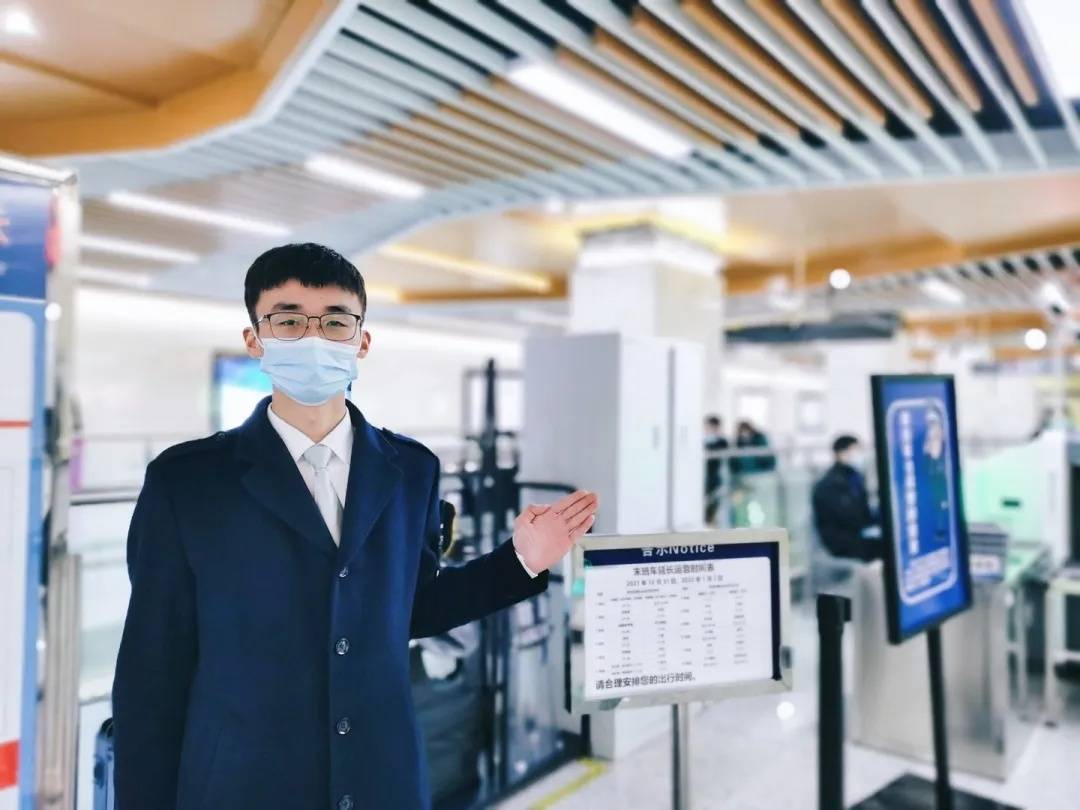 保障元旦期间乘客出行 成都地铁将延长运营时间提升线网运力休闲区蓝鸢梦想 - Www.slyday.coM 保障元旦期间乘客出行 成都地铁将延长运营时间提升线网运力休闲区蓝鸢梦想 - Www.slyday.coM