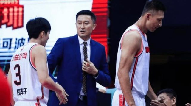 中国男篮喜从天降！<a href=