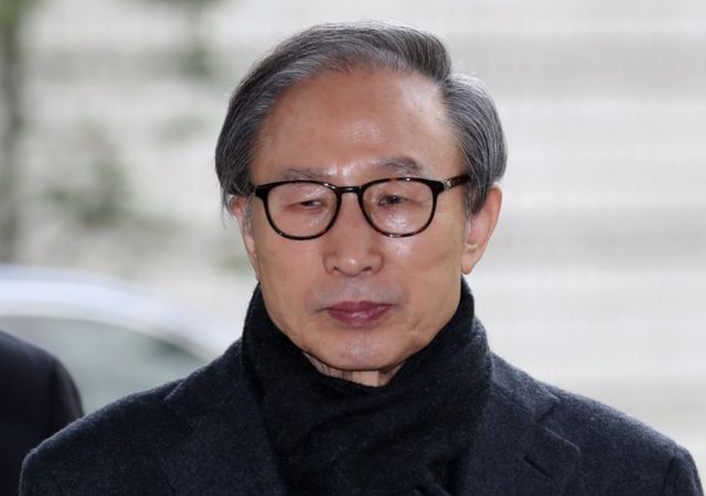 又要回监狱了？文在寅刚宣布特赦，朴槿惠突收噩耗，<a href=