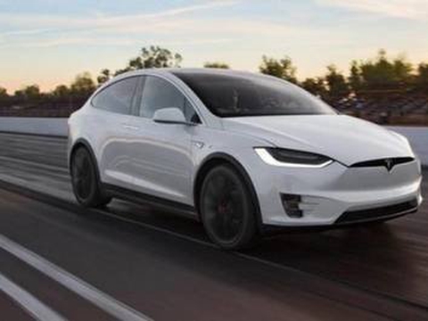 特斯拉辟谣保费暴涨