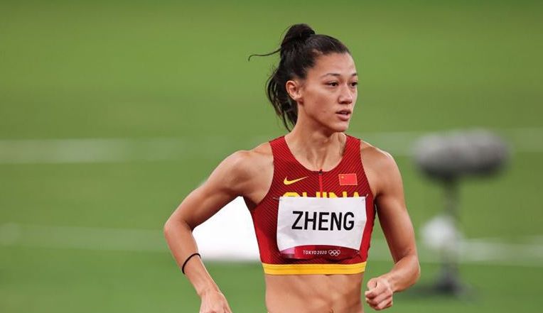 郑妮娜力饱受<a href=