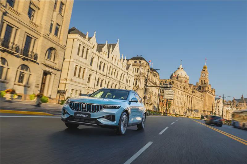 宠粉界的天花板!罗振宇跨年演讲点赞岚图休闲区蓝鸢梦想 - Www.slyday.coM 宠粉界的天花板!罗振宇跨年演讲点赞岚图休闲区蓝鸢梦想 - Www.slyday.coM