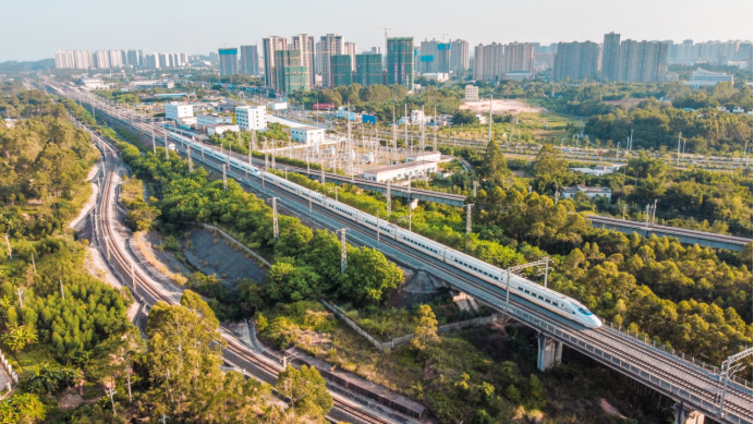 元旦小长假,广西铁路在热门方向加开或重联动车组352趟次 !1月3日起发售2022年春运首日车票!休闲区蓝鸢梦想 - Www.slyday.coM 元旦小长假,广西铁路在热门方向加开或重联动车组352趟次 !1月3日起发售2022年春运首日车票!休闲区蓝鸢梦想 - Www.slyday.coM