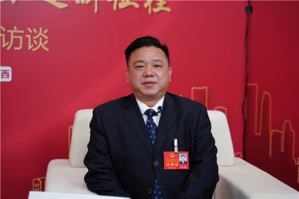 贺州市市长林冠接受央广网采访:全力"东融"形成"贺州模式"