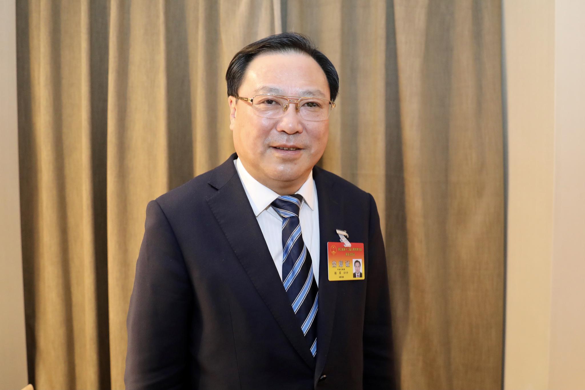 华联老总是谁_华联超市