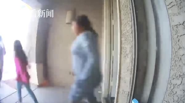 救命恩人!邻居发现失火敲门叫醒睡梦中一家六口休闲区蓝鸢梦想 - Www.slyday.coM 救命恩人!邻居发现失火敲门叫醒睡梦中一家六口休闲区蓝鸢梦想 - Www.slyday.coM